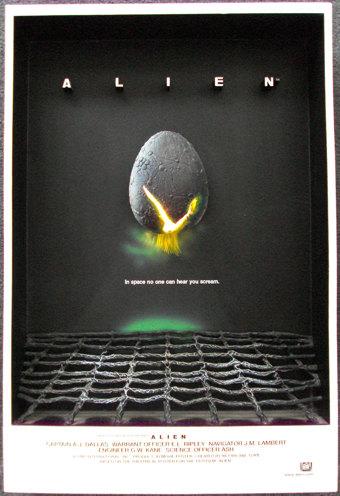 ALIEN 3-D MOVIE POSTER マクファーレン Alien - McFarlane Toys 3-D Movie Poster : Amazon.co.uk: Home & Kitchen